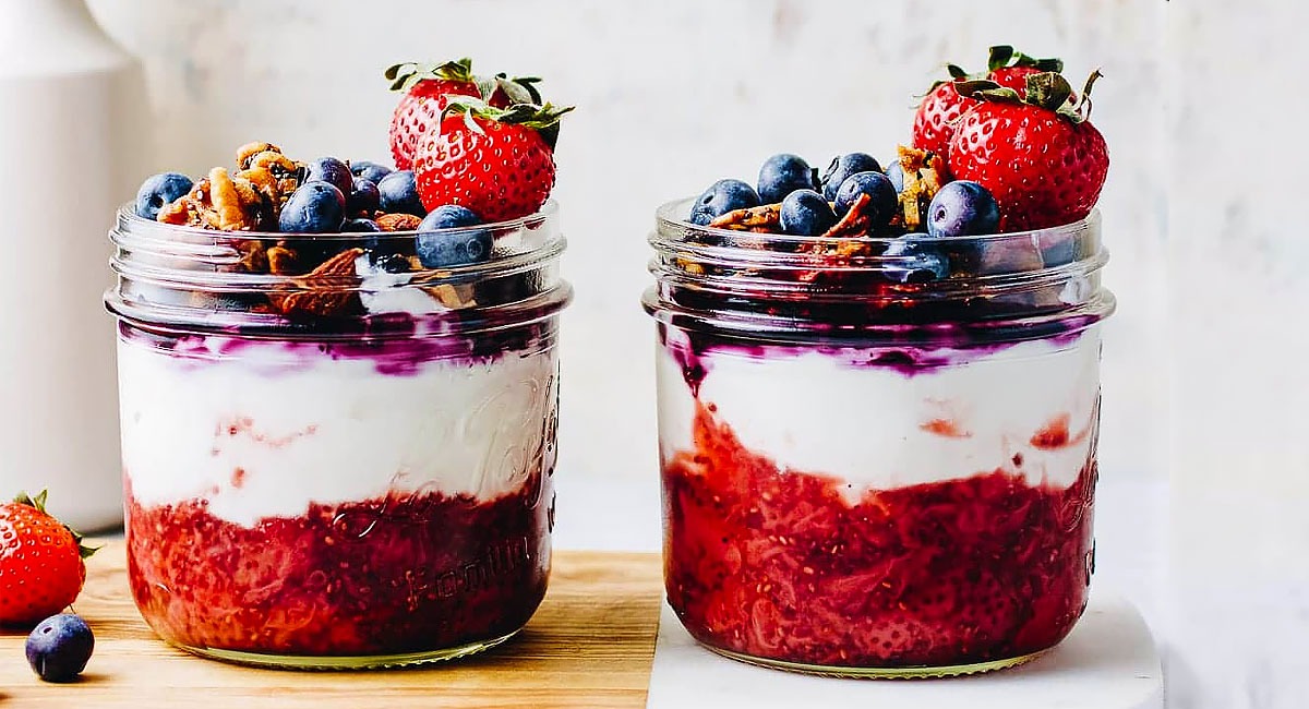 Greek Yogurt Parfait - A Healthy and Delicious Treat