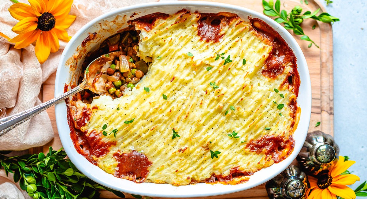Vegan Shepherd's Pie with Mashed Potatoes and Lentils