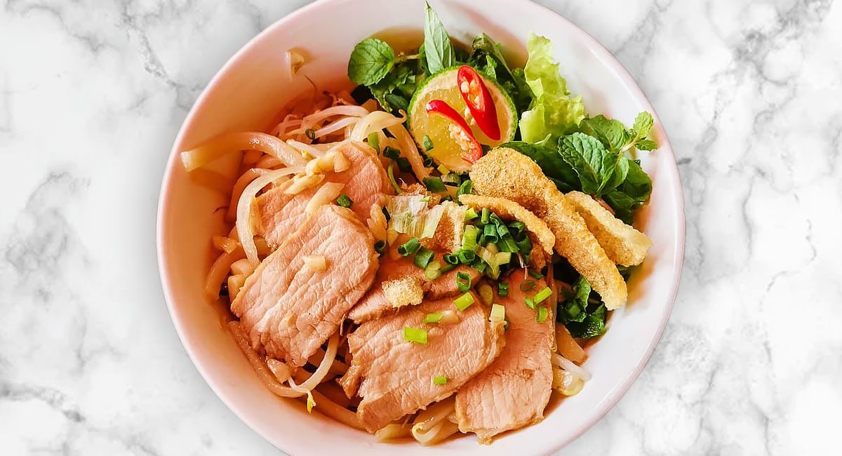 Cao Lau Vietnamese Noodle Dish with Chicken