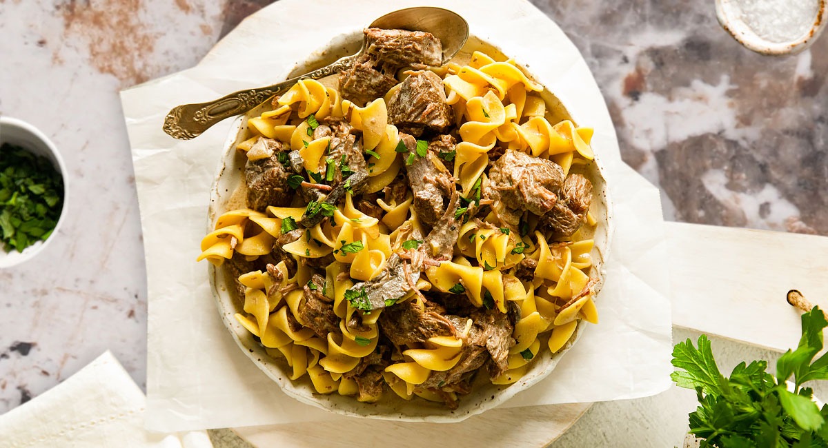 Slow Cooker Beef Stroganoff with Creamy Sauce
